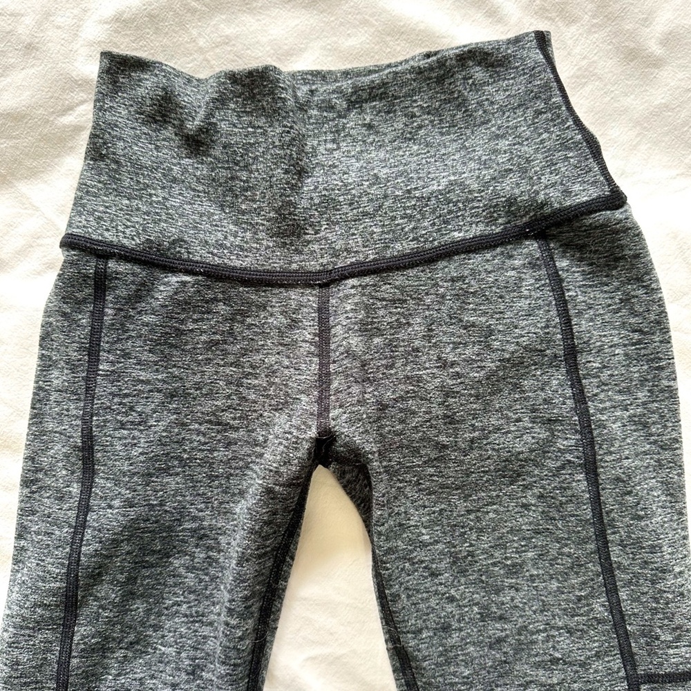 Aerie grey leggings with pockets S